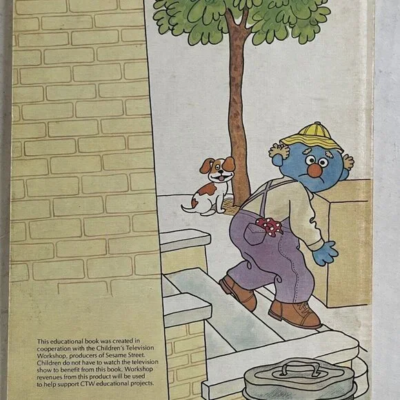 Molly Moves to Sesame Street by Judy Freudberg Hardcover 1980 Book Club - Picture 4 of 4